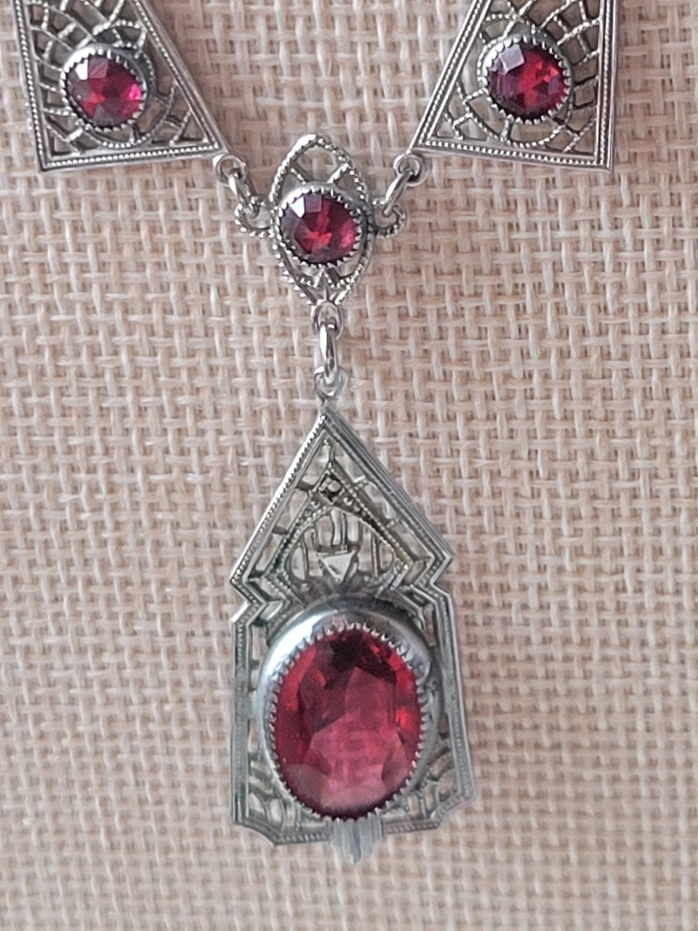 Vintage Art Deco Silver-Tone Necklace with Red/Fuchsia Stones - Picture 2 of 4